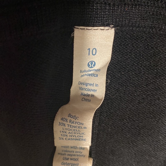 Lululemon Iconic Sweater Wrap - Picture 3 of 5